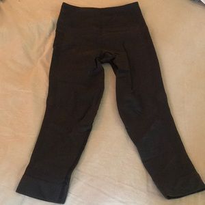 Lululemon cropped leggings